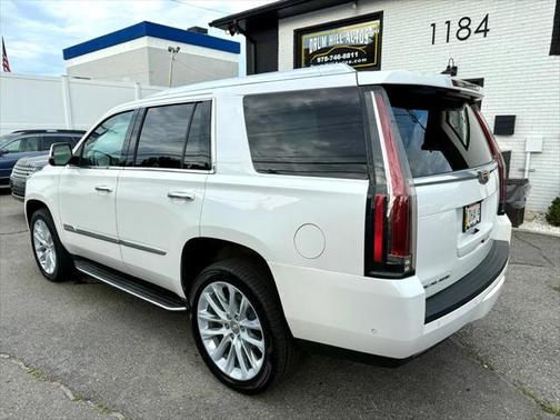 2018 Cadillac Escalade Luxury