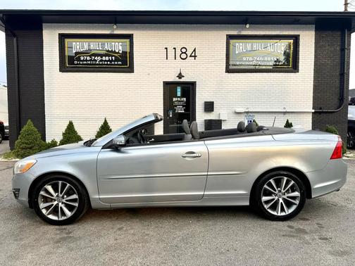 2011 Volvo C70 T5
