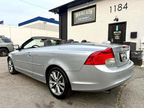 2011 Volvo C70 T5