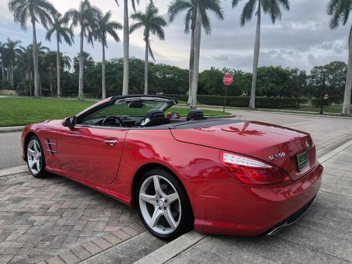 2013 Mercedes-Benz SL-Class SL 550 Roadster 2D