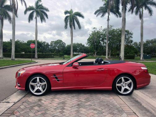 2013 Mercedes-Benz SL-Class SL 550 Roadster 2D