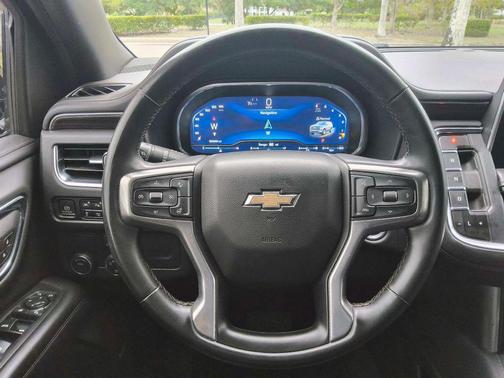 Black 2023 Chevrolet Suburban LT