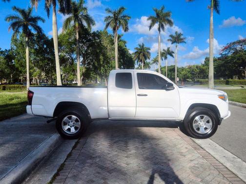 Super White 2019 Toyota Tacoma SR