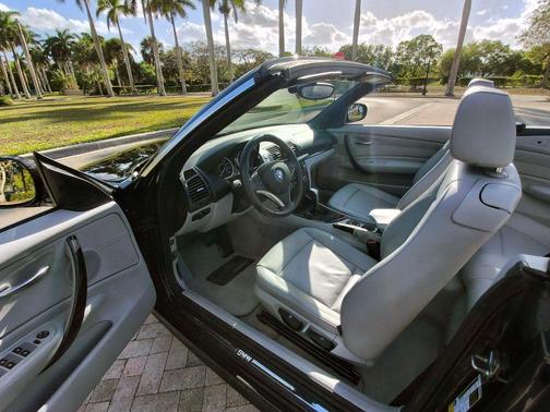 2011 BMW 128 128i Convertible 2D