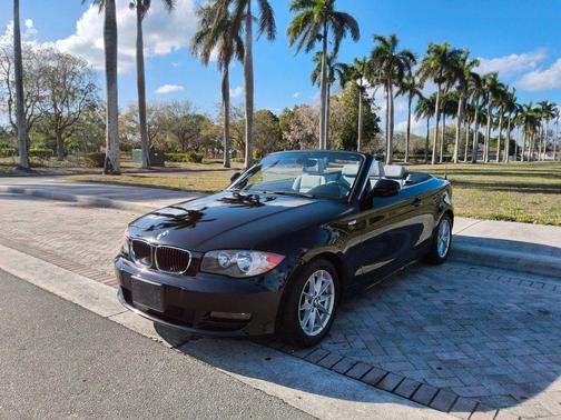 2011 BMW 128 128i Convertible 2D