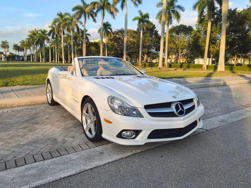 2009 Mercedes-Benz SL-Class SL 550 Roadster 2D