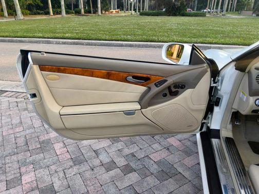 2009 Mercedes-Benz SL-Class SL 550 Roadster 2D