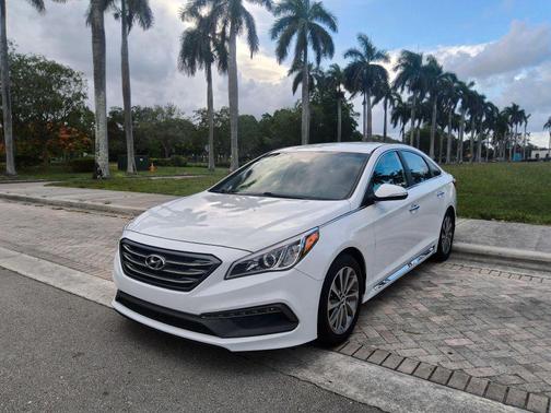 Quartz White Pearl 2016 Hyundai SONATA Sport