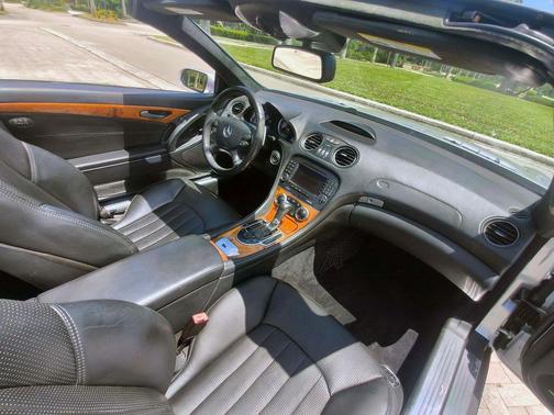 Silver 2007 Mercedes-Benz SL-Class SL 55 AMG Roadster 2D