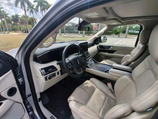 Silver Radiance 2020 Lincoln Navigator Reserve