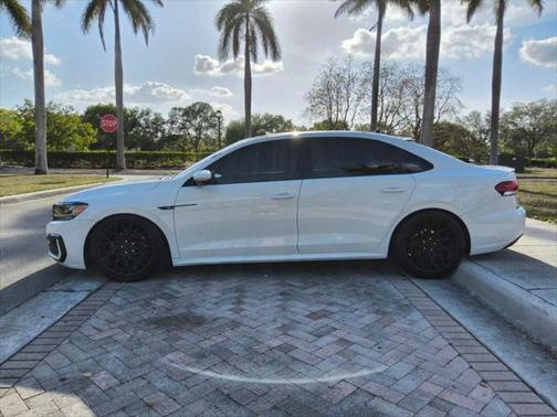 2020 Volkswagen Passat 2.0T R-Line