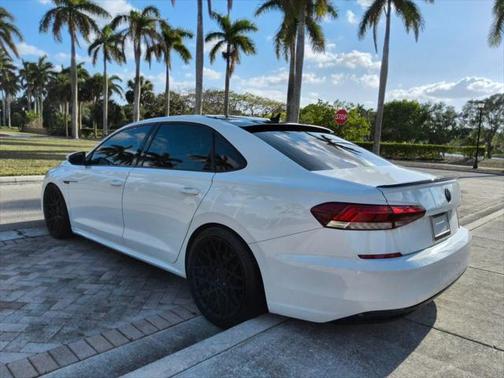 2020 Volkswagen Passat 2.0T R-Line