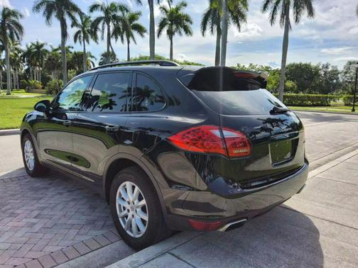 2012 Porsche Cayenne Cayenne