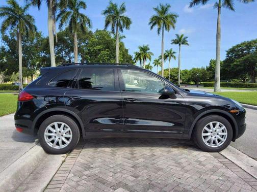 2012 Porsche Cayenne Cayenne