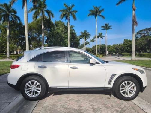 2012 INFINITI FX35 Base