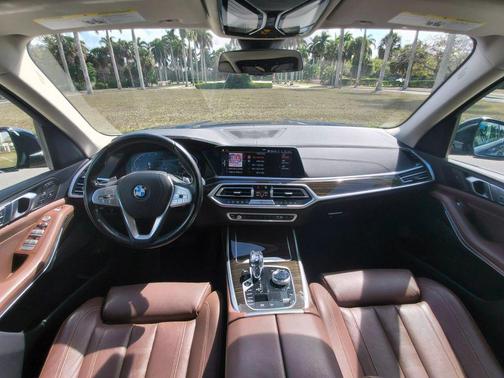 2019 BMW X7 xDrive40i