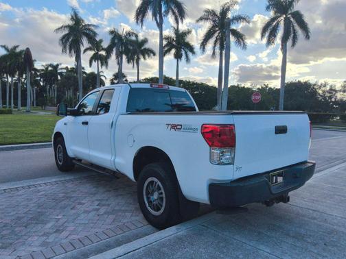 2010 Toyota Tundra Grade