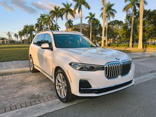 2022 BMW X7 xDrive40i