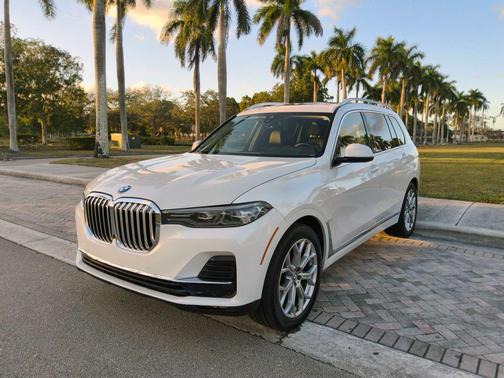 2022 BMW X7 xDrive40i