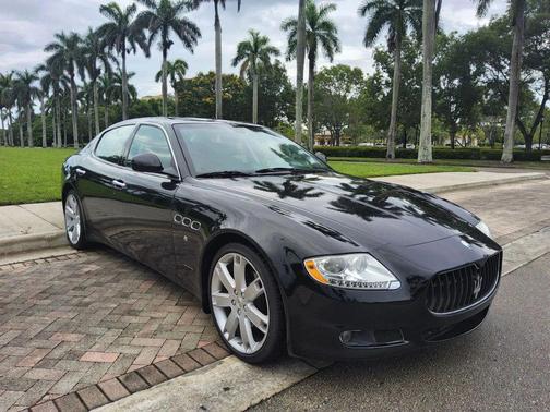 2010 Maserati Quattroporte Sedan 4D