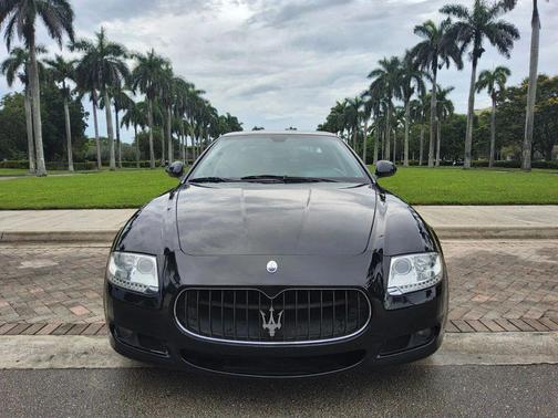 2010 Maserati Quattroporte Sedan 4D
