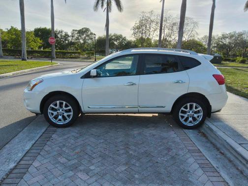 2013 Nissan Rogue SV w/SL Pkg