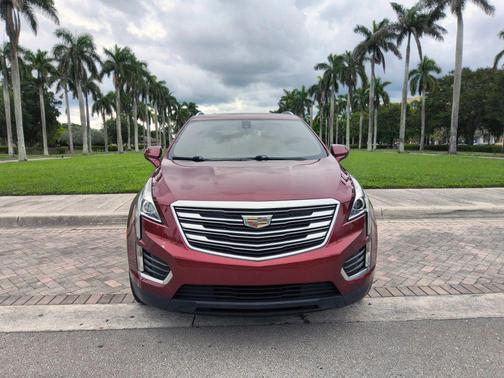 2017 Cadillac XT5 Base