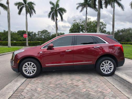 2017 Cadillac XT5 Base
