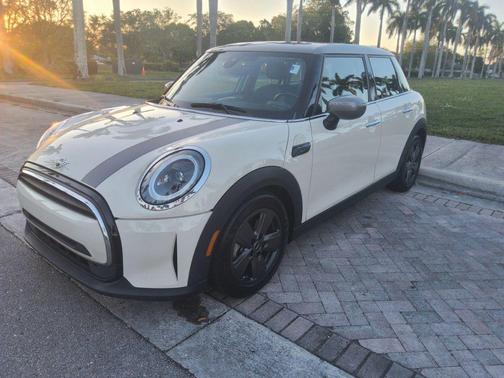 White 2023 MINI Hardtop Cooper