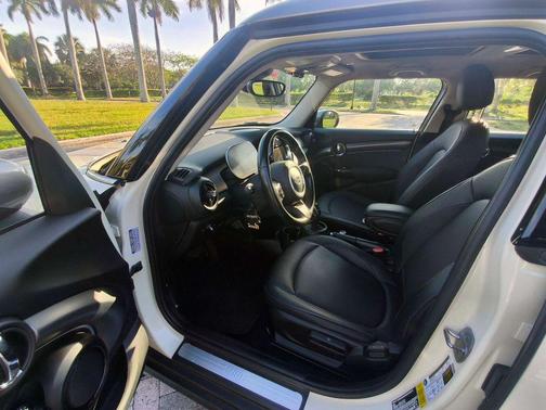 White 2023 MINI Hardtop Cooper
