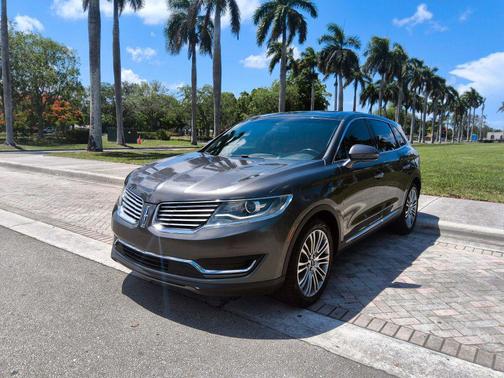 Magnetic Gray Metallic 2018 Lincoln MKX Reserve