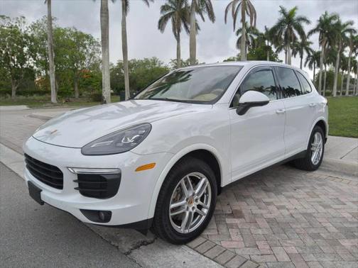 2016 Porsche Cayenne Base