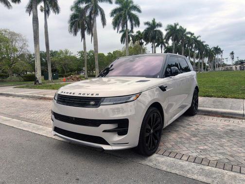 Fuji White 2023 Land Rover Range Rover Sport SE