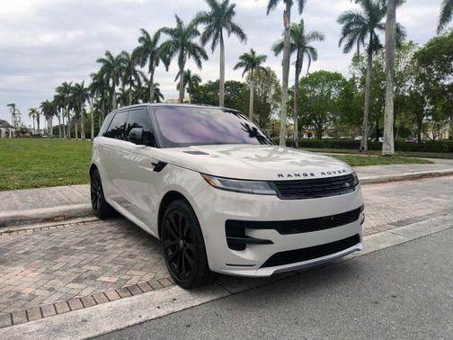 Fuji White 2023 Land Rover Range Rover Sport SE