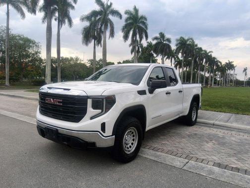 Summit White 2023 GMC Sierra 1500 Pro