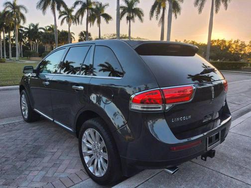 2014 Lincoln MKX Base