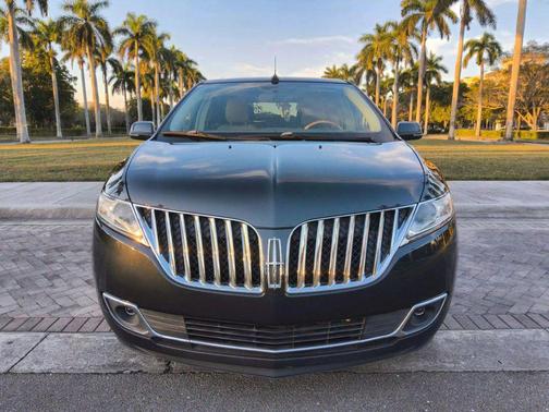 2014 Lincoln MKX Base