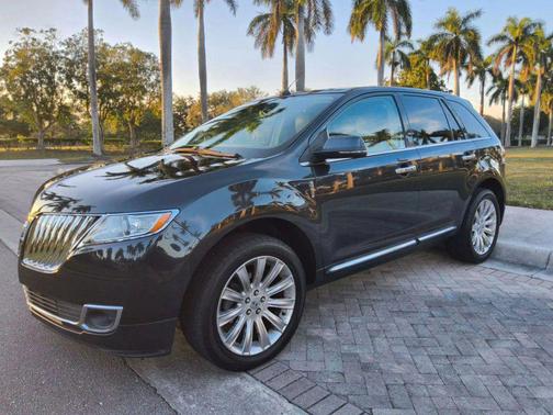 2014 Lincoln MKX Base