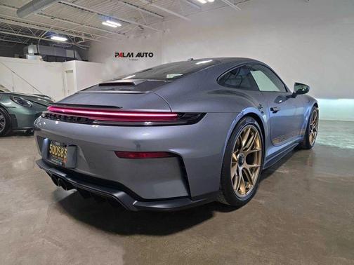 2026 Porsche 911 GT3 w/Touring Package