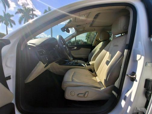 2017 Audi A4 2.0T Premium Plus