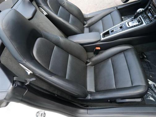 2017 Porsche 718 Boxster Roadster 2D