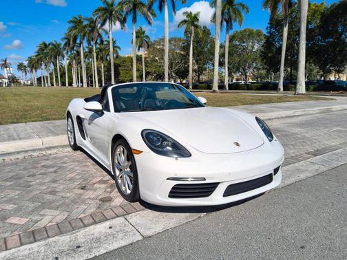 2017 Porsche 718 Boxster Roadster 2D