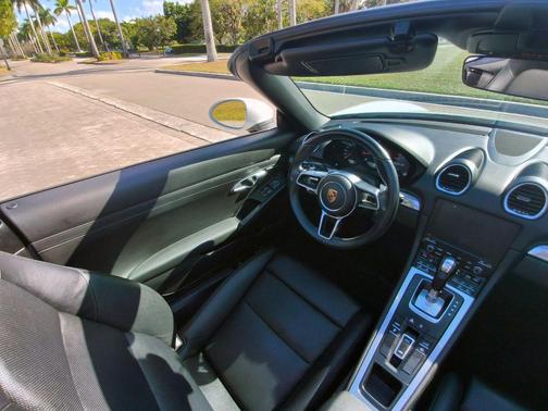 2017 Porsche 718 Boxster Roadster 2D