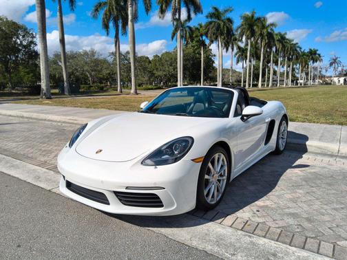 2017 Porsche 718 Boxster Roadster 2D