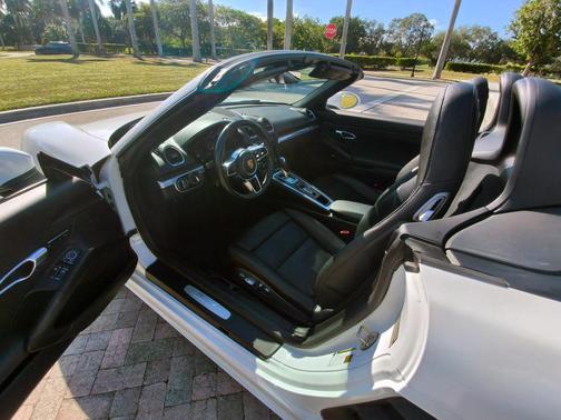 2017 Porsche 718 Boxster Roadster 2D