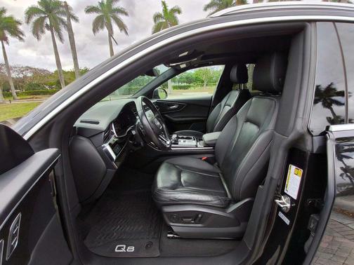 Black 2019 Audi Q8 3.0T Premium Plus
