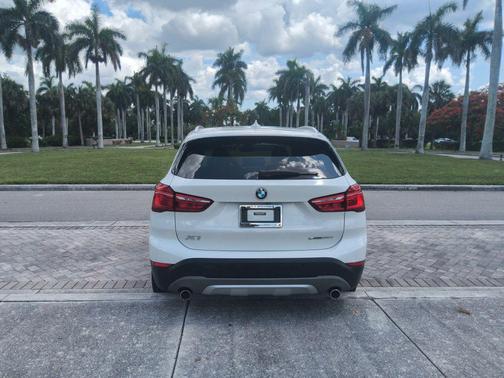 White 2019 BMW X1 sDrive28i