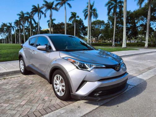 2019 Toyota C-HR LE