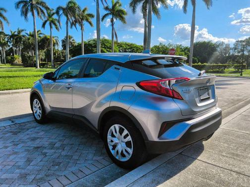 2019 Toyota C-HR LE