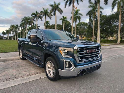 2021 GMC Sierra 1500 SLT
